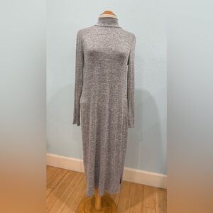 Banana Republic Heather Gray Long-Sleeve Knit Midi Dress